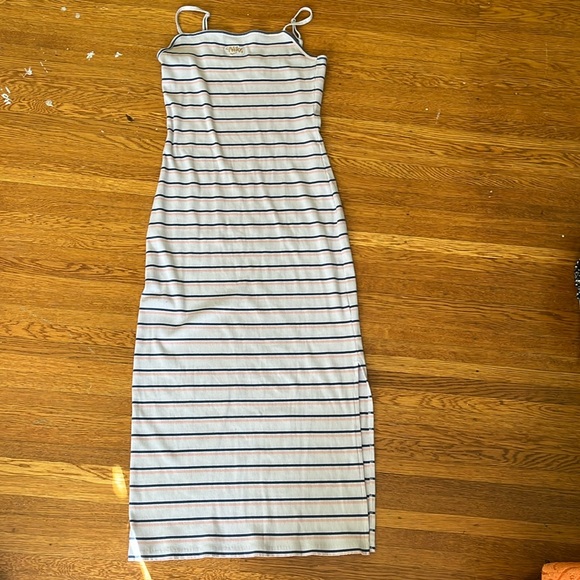 Nike Dresses & Skirts - Nike midi athleisure dress lavender striped adjustable straps and slit on side
